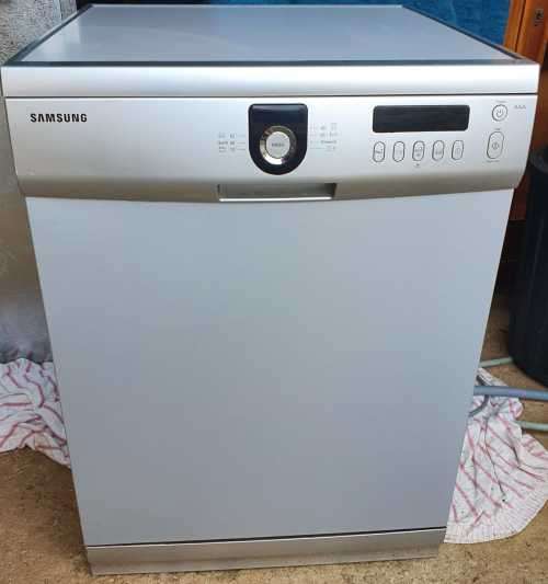 Dishwashers Samsung 12 place Dishwasher Model DMS300TRS was listed